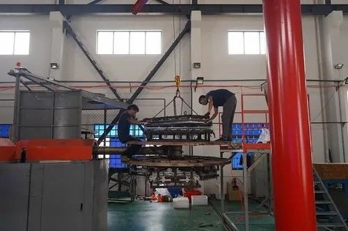 PLC HMI 제어 시스템과 함께 회전형 롤 형성 기계